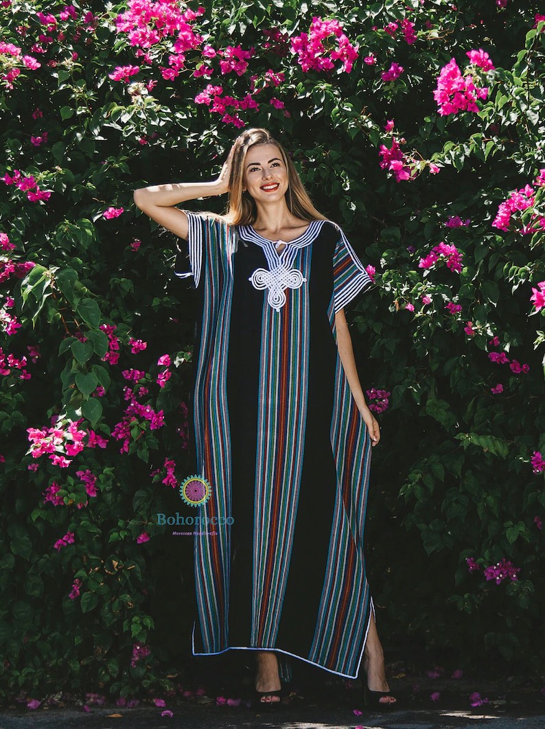 Vos journées d'été ont enfin leur tenue idéale : caftan réinventé pour le soleil — photo 4