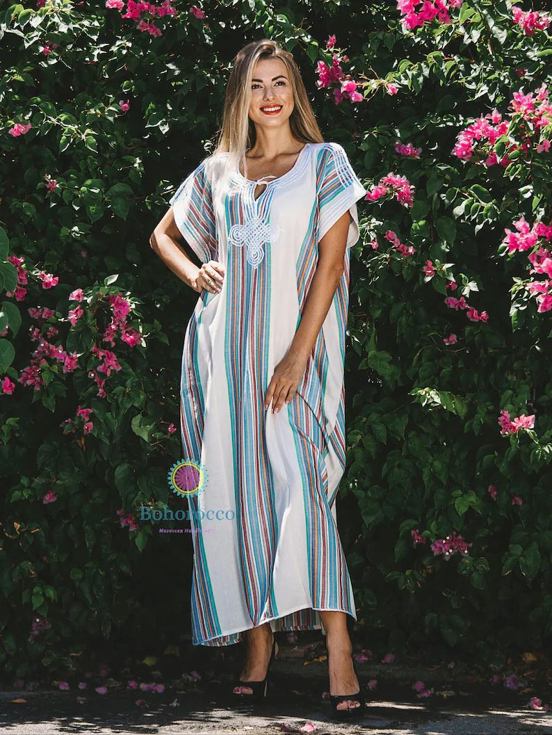 Vos journées d'été ont enfin leur tenue idéale : caftan réinventé pour le soleil — photo 5