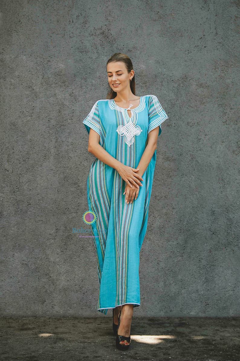 Vos journées d'été ont enfin leur tenue idéale : caftan réinventé pour le soleil — photo 9