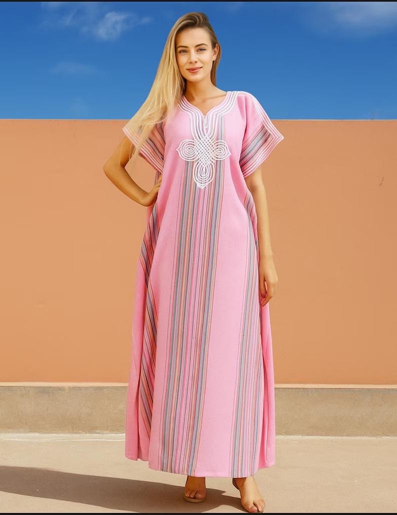 Vos journées d'été ont enfin leur tenue idéale : caftan réinventé pour le soleil — photo 3