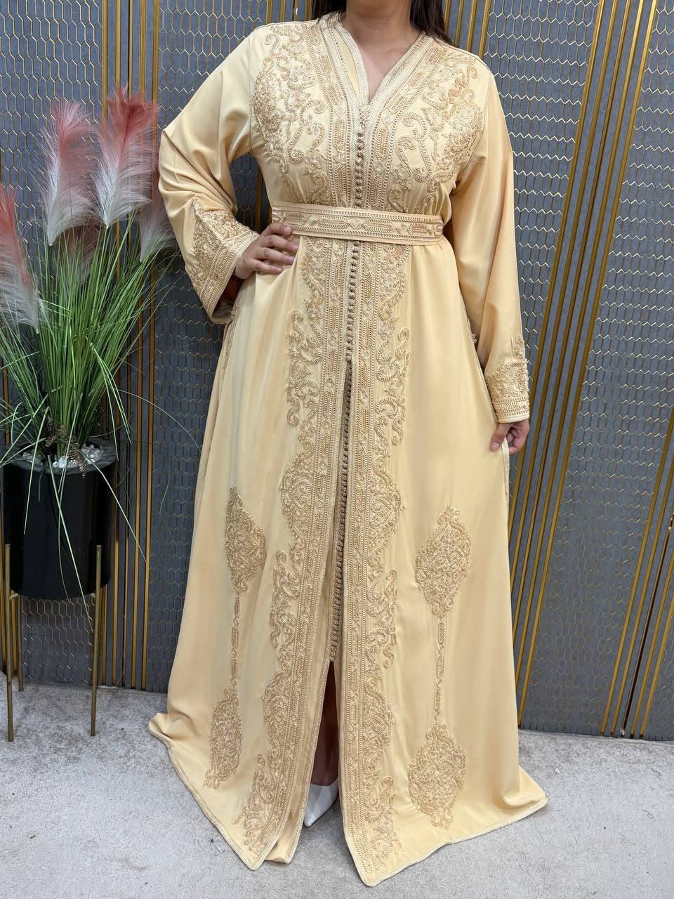 Caftan marocain 2 pièces – Perlé à la main — photo 9