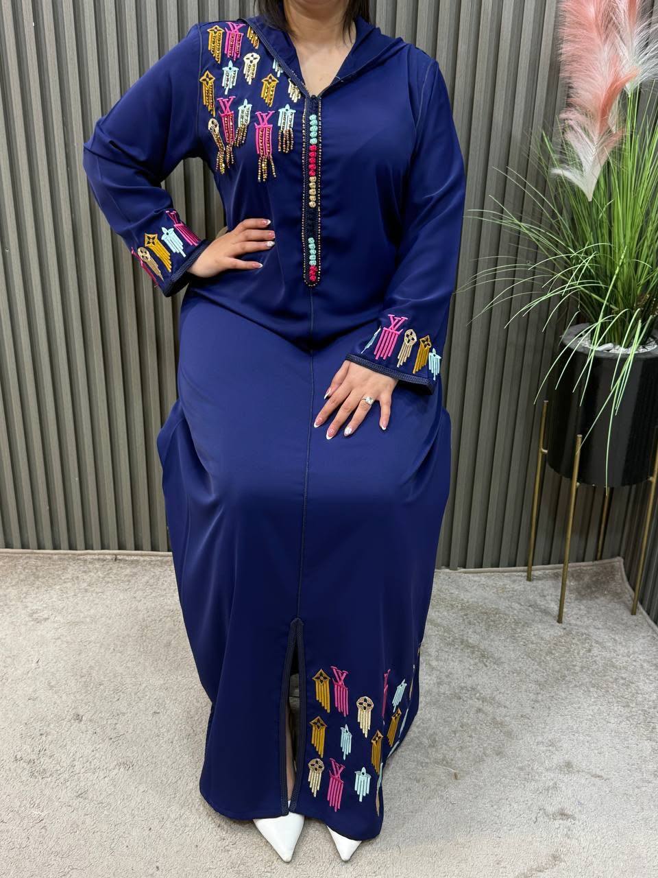 Robe longue brodée